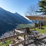 Holiday home The View, Alleinstehendes 4½ Zi Berghaus Oberhalb
