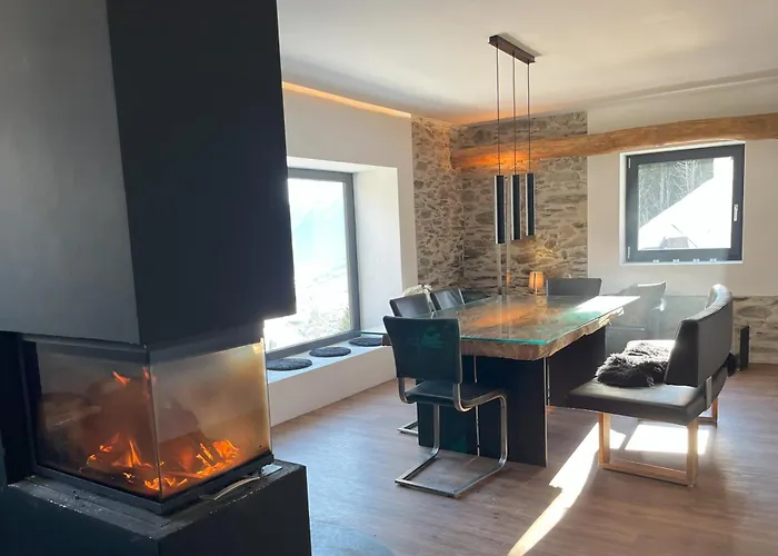 The View, Alleinstehendes 4½ Zi Berghaus Oberhalb Poschiavo