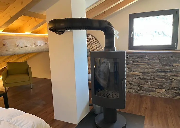 Vakantiehuis The View, Alleinstehendes 4½ Zi Berghaus Oberhalb Poschiavo