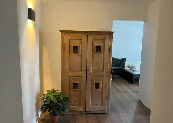 The View, Alleinstehendes 4½ Zi Berghaus Oberhalb * Poschiavo