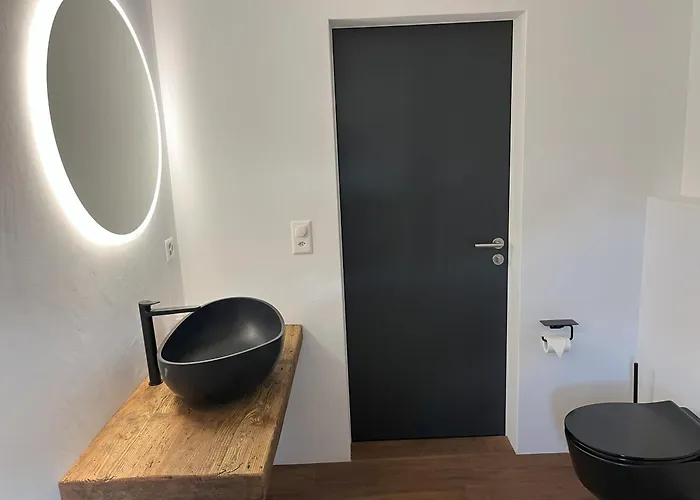 Vakantiehuis The View, Alleinstehendes 4½ Zi Berghaus Oberhalb *