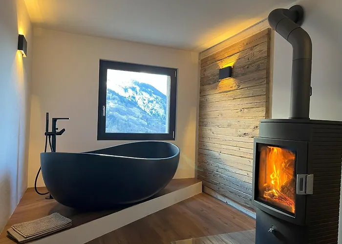 The View, Alleinstehendes 4½ Zi Berghaus Oberhalb Сasa de vacaciones Poschiavo