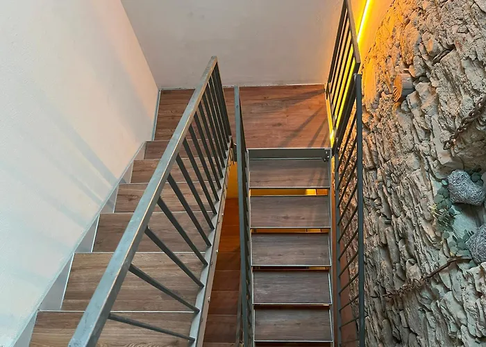 Vakantiehuis The View, Alleinstehendes 4½ Zi Berghaus Oberhalb Poschiavo