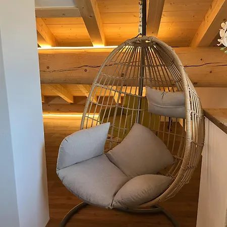 The View, Alleinstehendes 4½ Zi Berghaus Oberhalb Vakantiehuis