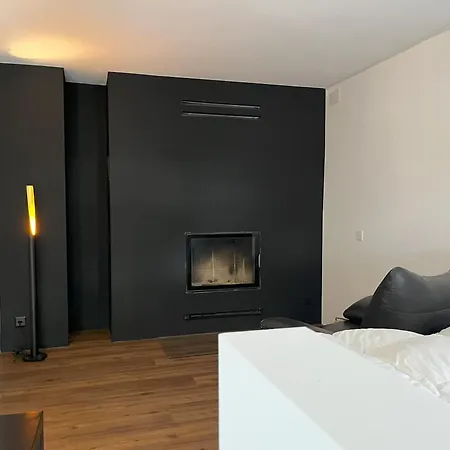 Vakantiehuis The View, Alleinstehendes 4½ Zi Berghaus Oberhalb Poschiavo